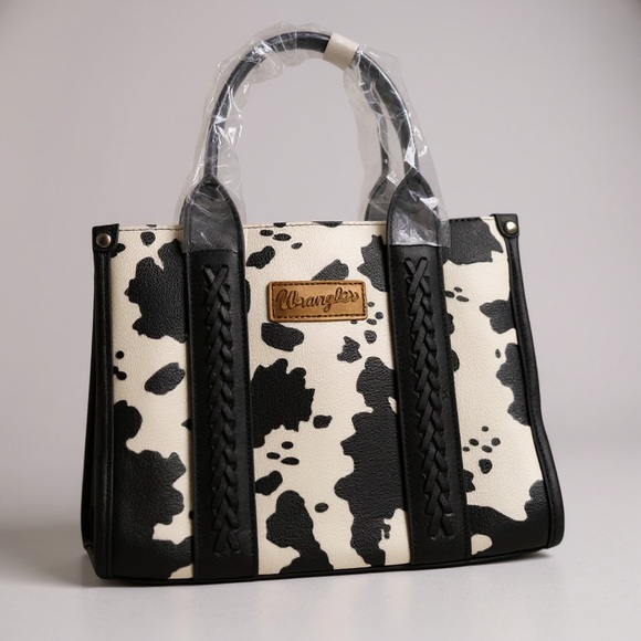NWT Leather Cow print Wrangler Black and White Women's Bag or cross body - Picture 2 of 10
